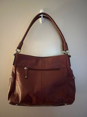 Clarks Brown Leather Shoulder Bag with Front Zip Pocket